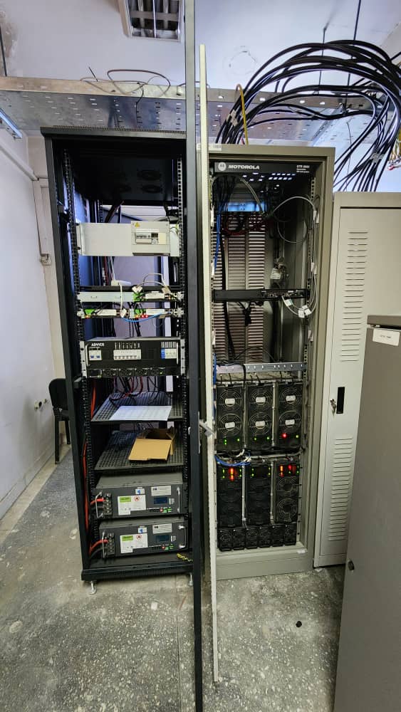 Dual equipment rack installation